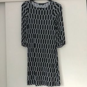 CLOSET CLOSEOUT!! Black Hourglass Lily dress